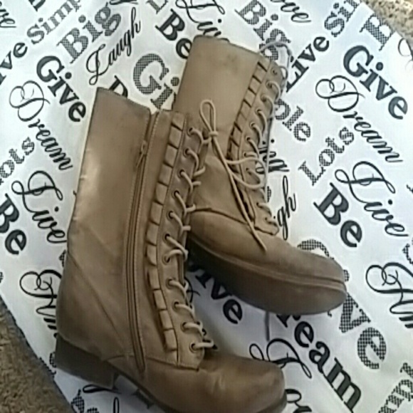 Shoes - Beige lace up booties